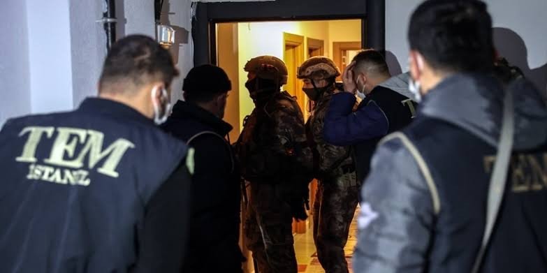 Sebanyak 33 Orang Terduga Militan ISIS berhasil di bekuk Polisi Turki  di Istanbul