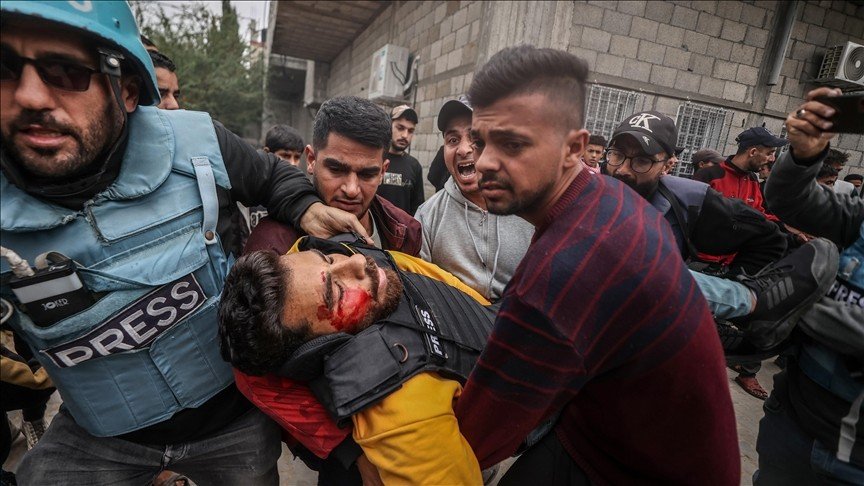 Israel Tembak Freelance Anadolu saat Meliput di Gaza